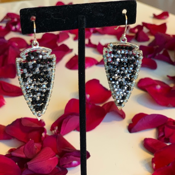 Multiple items. Earrings and bracelets. - Picture 4 of 11